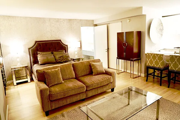 Rented by Keller Williams Realty Gold Coast | media 32