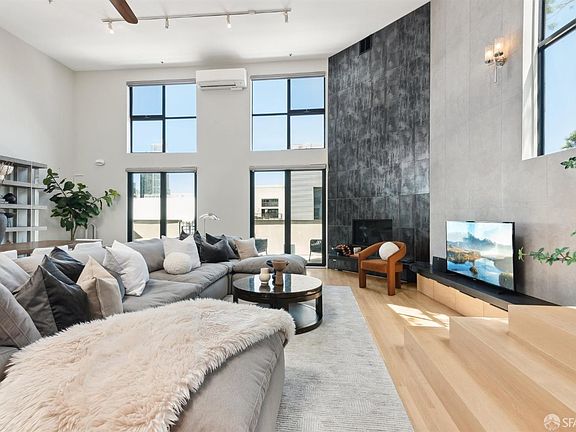 2nd image of 38 Lusk St APT 4