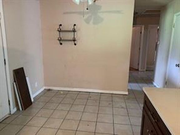 3rd image of 2501 McDearmon St
