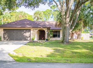 895 Hawser St NE, Palm Bay, FL 32907
