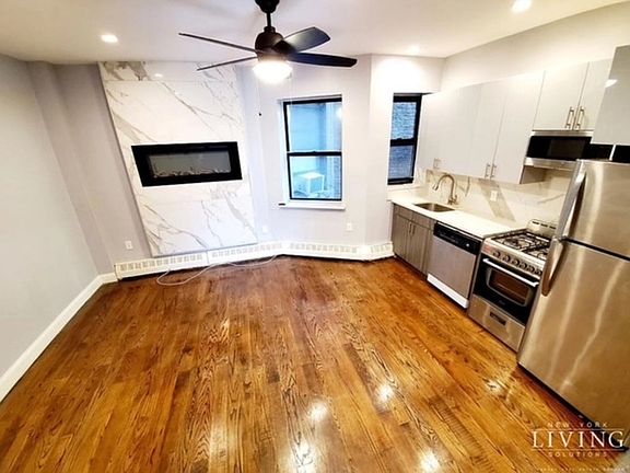 2nd image of 950 Bergen St #5A