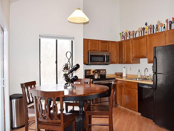 5th image of 1266 Norberry Ct APT 25