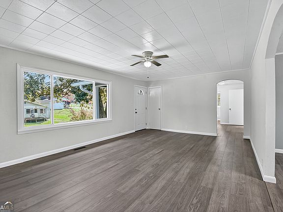 3rd image of 30 McClure Rd