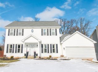 5946 N Mayflower Dr, Lorain, OH 44053