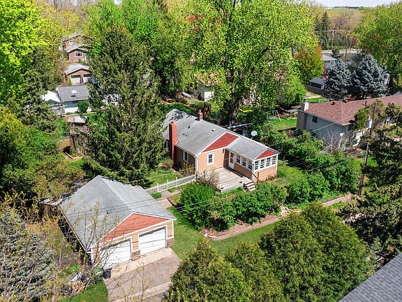 4th image of 435 Walnut Ln