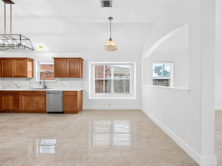 2606 Cypress Springs Dr — Photo 16