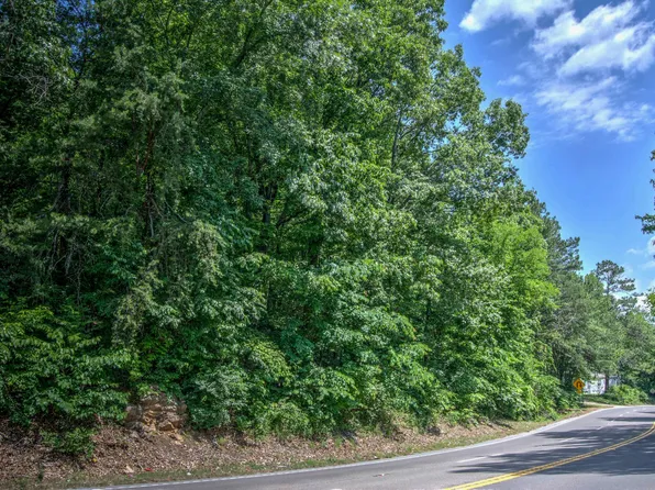 136 Highway 136 Hwy, Trenton, GA 30752