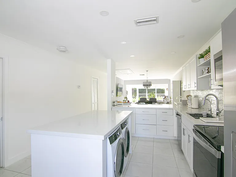 13787 Flora Pl #A — Photo 4