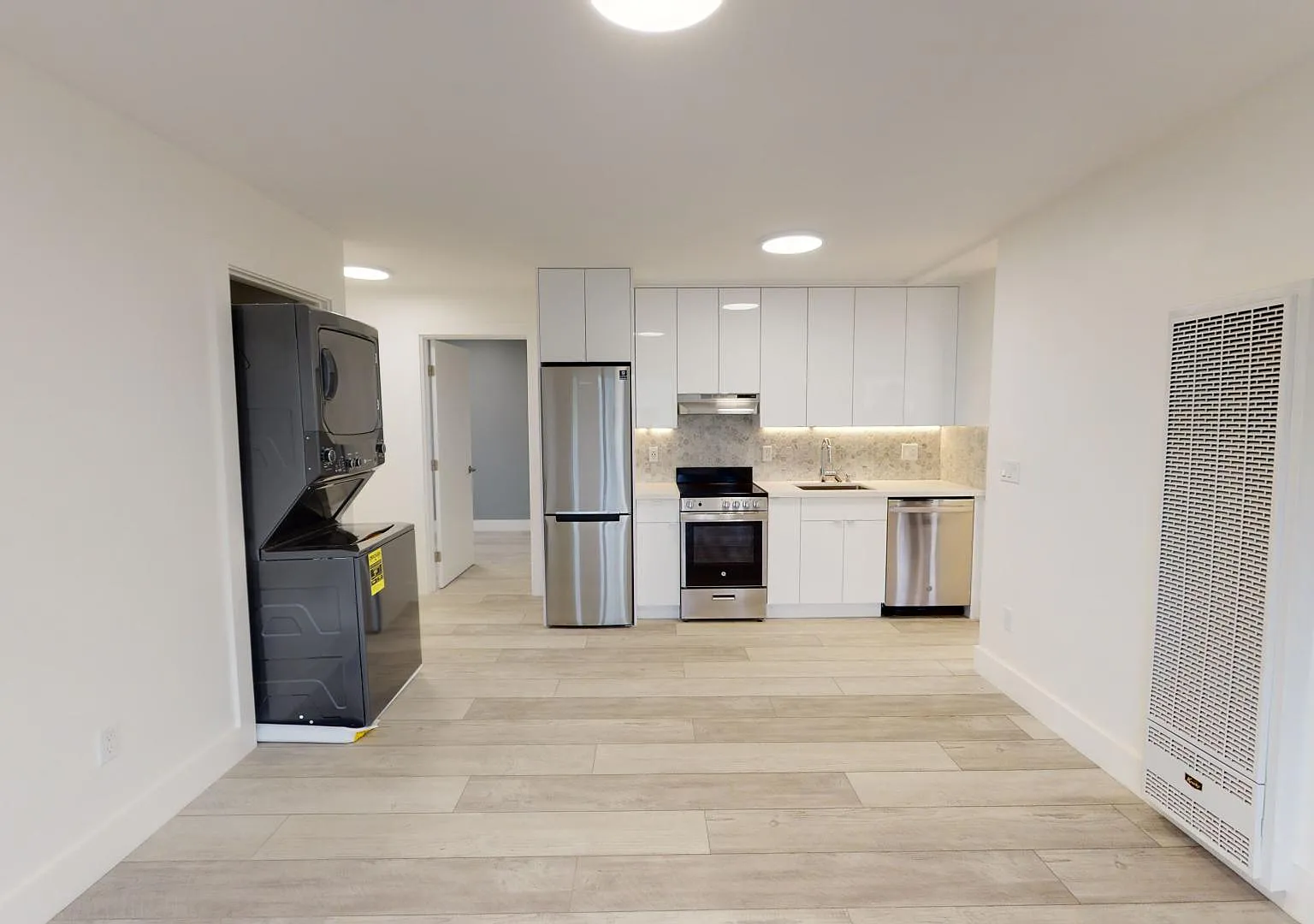 2252 Parker Street — Photo 4