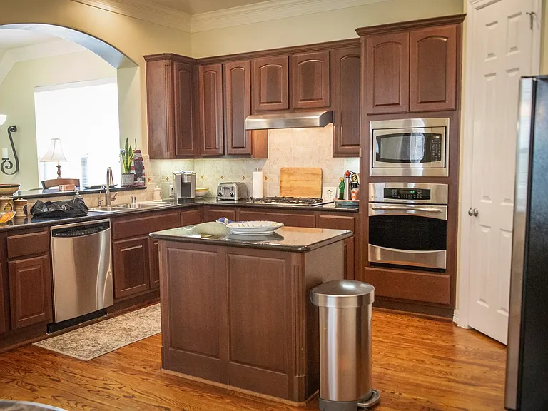7604 Janak Dr — Photo 20