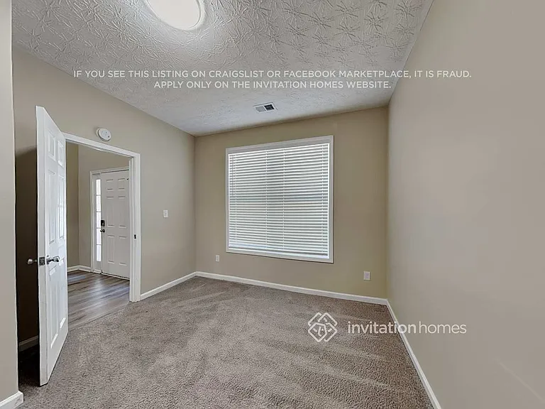 110 Parkway Dr — Photo 11