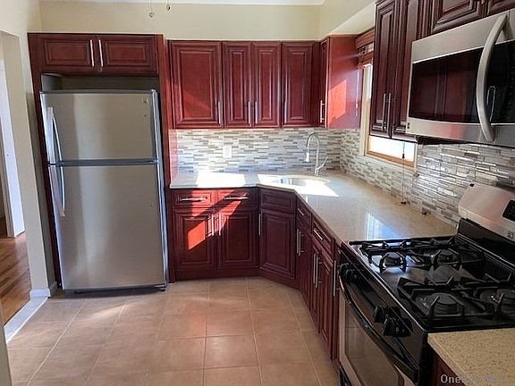 3rd image of 99-10 155th Ave #2