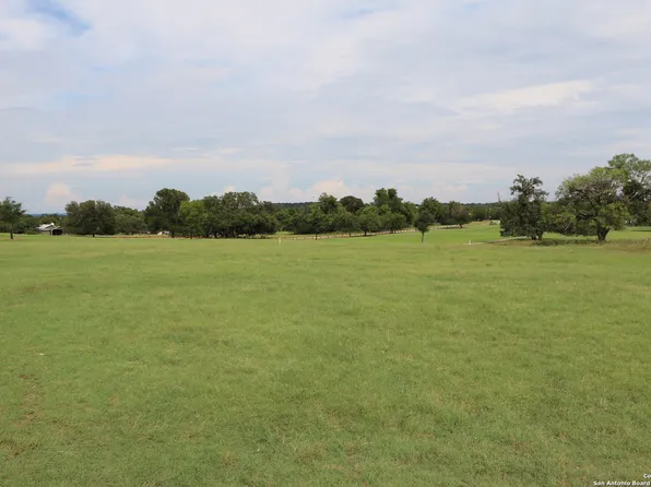 14 Woodview Circle LOT 14, Bandera, TX 78003