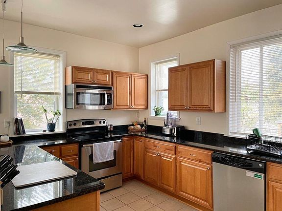 3rd image of 535 Washington Park #2
