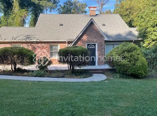 104 Sunset Dr, Mount Holly, NC 28120