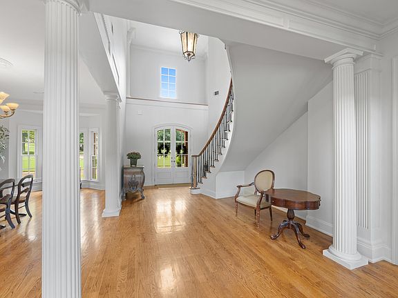 4th image of 10491 Graybourne Dr
