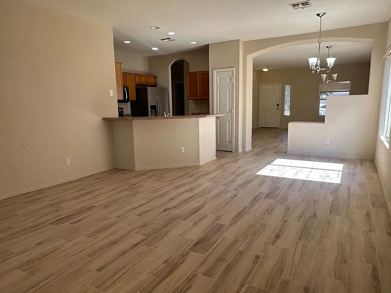 3726 E Longhorn Dr — Photo 9