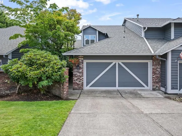 2094 Sunray Cir, West Linn, OR 97068