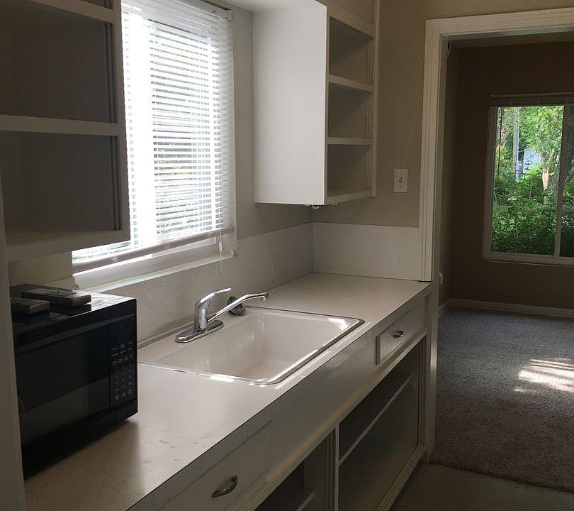 2nd image of 1803 W 37th St #A