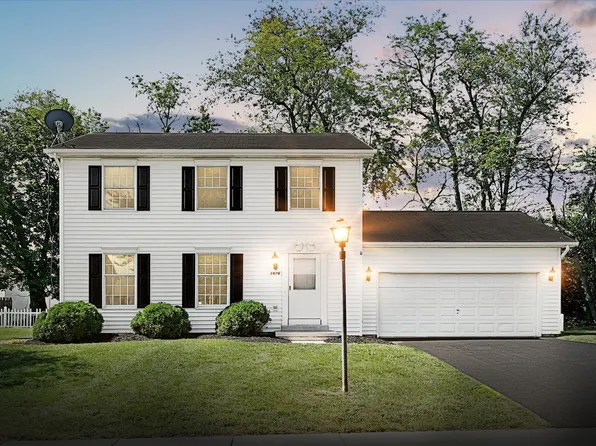 1676 Taylor Dr, Hanover, PA 17331