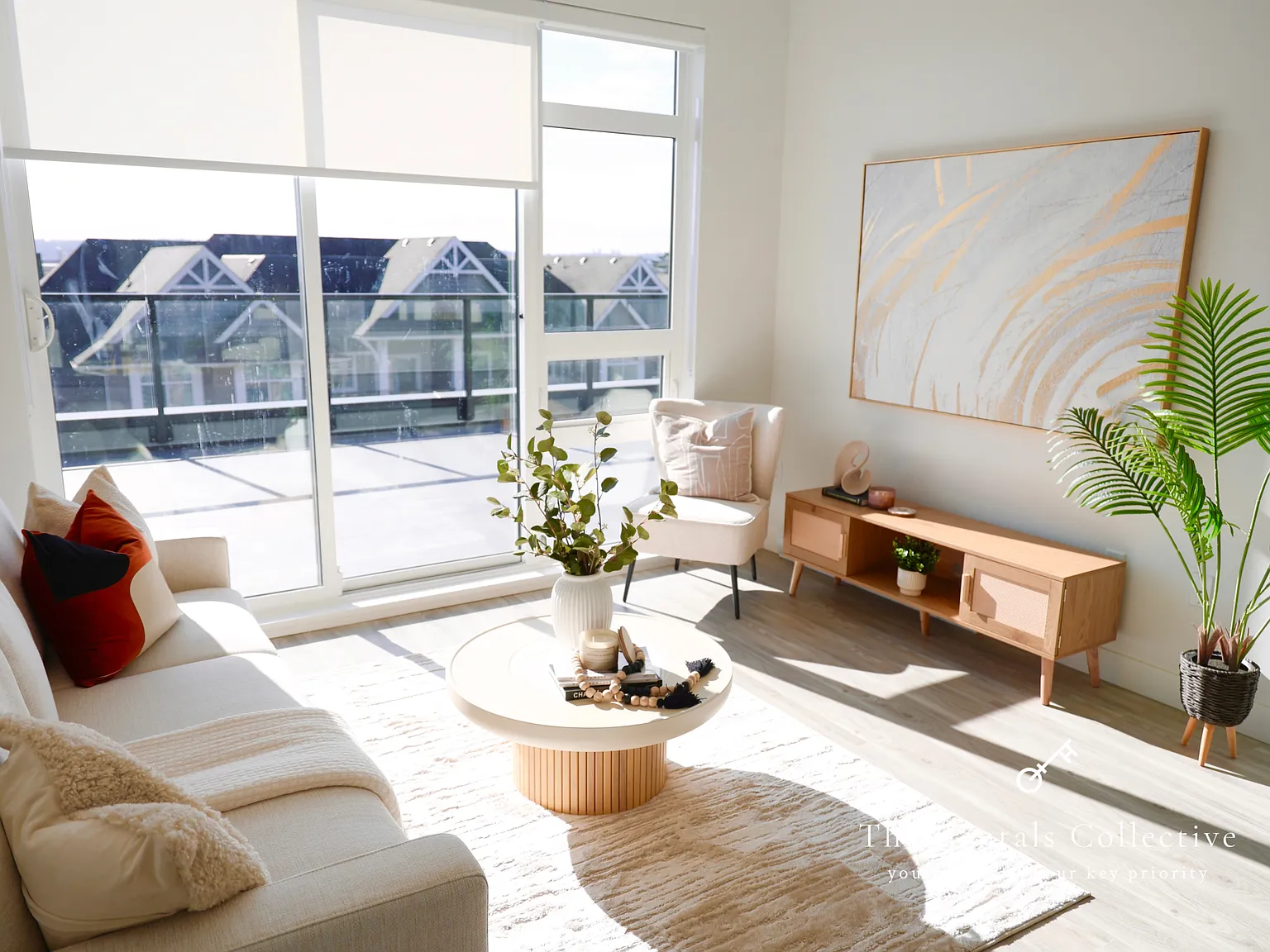 2 bed, 731 sqft, $2,350 — Photo 3