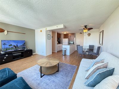 445 Seaside Ave APT 1120, Honolulu, HI, 96815