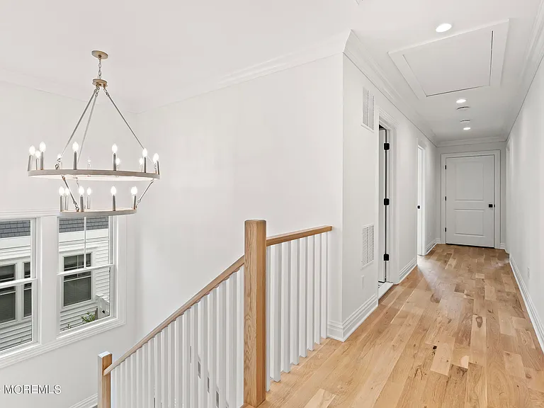 555 Sussex Ave — Photo 13