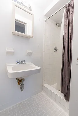 Rented by Oxford Property Group | media 31