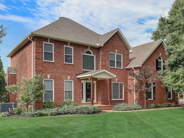 4912 Cally St, Murfreesboro, TN 37128