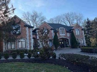 388 E Madison Ave, Cresskill, NJ 07626