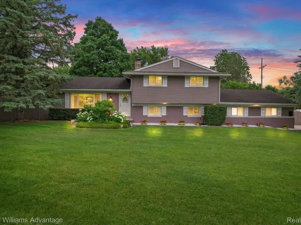 220 Crystal St, Milford, MI 48381