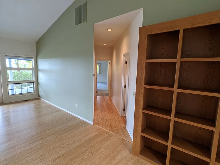 251 Old Schoolhouse Rd — Photo 18