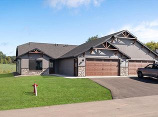 914 Silverthorne DRIVE, Viroqua, WI 54665