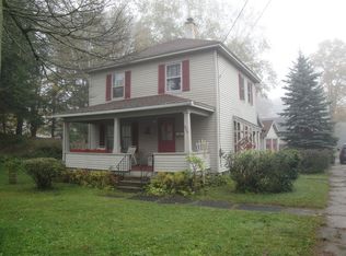 934 W Housatonic St, Pittsfield, MA 01201