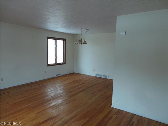 4th image of 20290 Glen Russ Ln