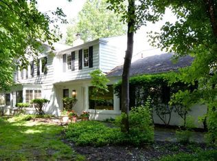 16201 S Woodland Rd, Shaker Heights, OH 44120