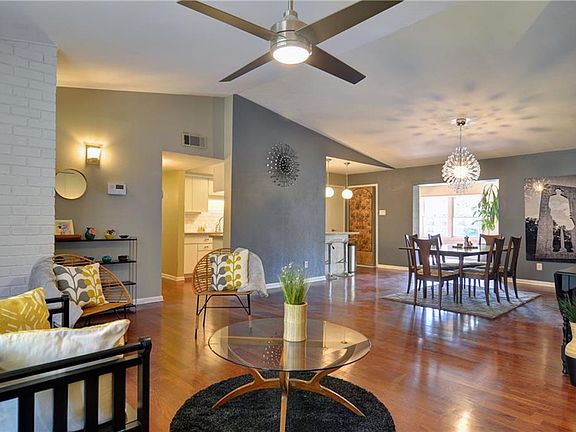 5th image of 4337 Selkirk Dr W
