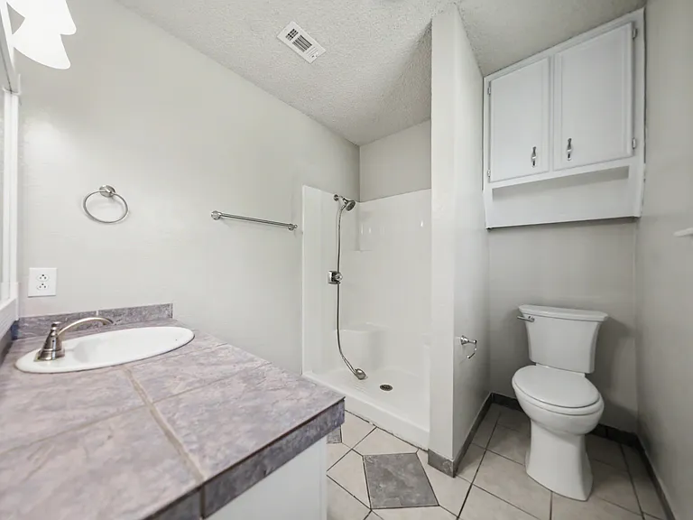 1804 Ruiz Dr — Photo 17