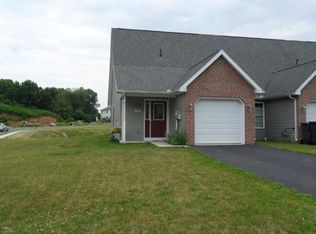 109 Sable Dr, Carlisle, PA 17013