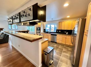 12437 2nd Pl SW, Seattle, WA 98146