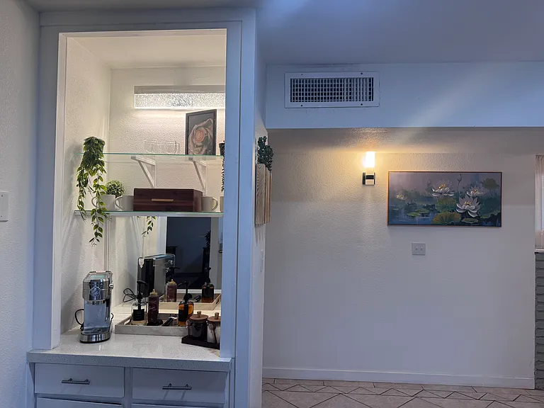 6148 Arlington Ave — Photo 7