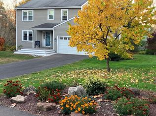 564 Long Hill Rd, Middletown, CT 06457