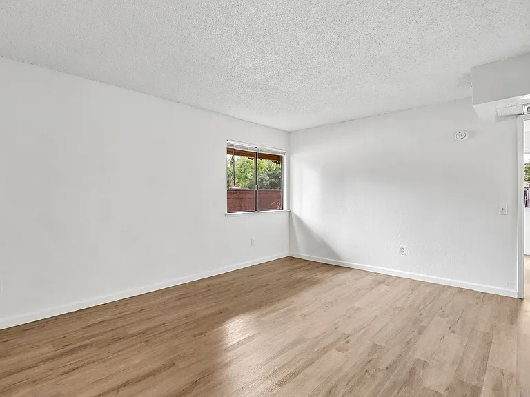 Parkview Village Apartments — Photo 24