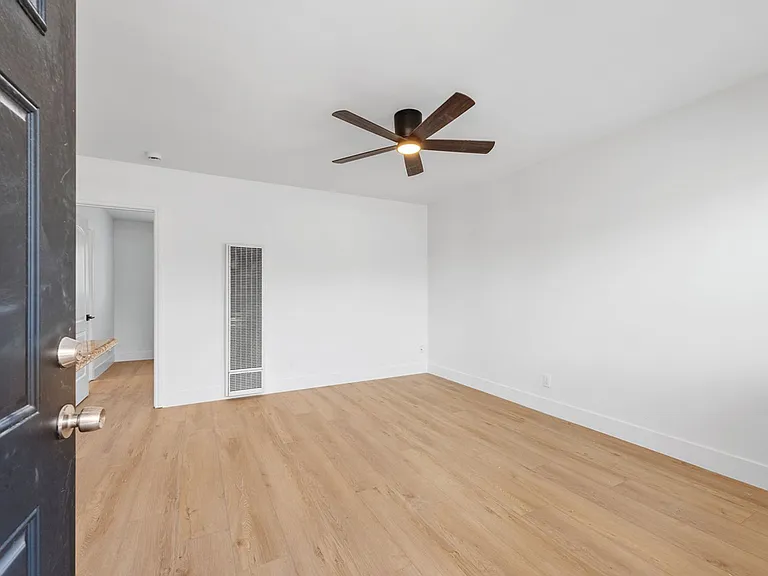 1413 Hemlock Ave — Photo 6