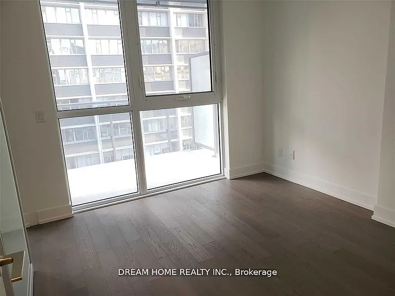 7 Grenville St #810 — Photo 12