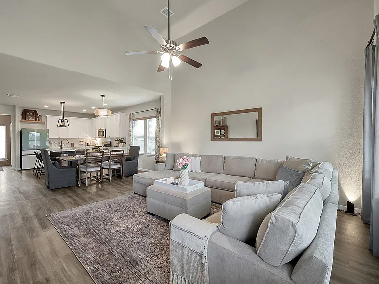 679 Red Elm Ln — Photo 16