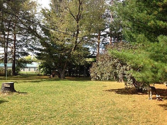 2nd image of 1922 Greenview Dr