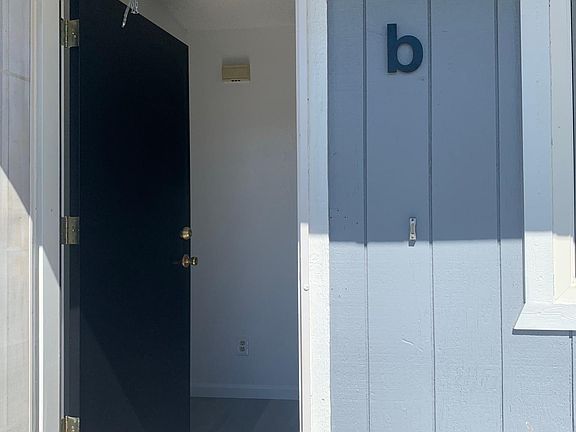 welcome to remodeled 1405 B!