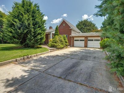 294 Fresh Ponds Rd, North Brunswick, NJ, 08902