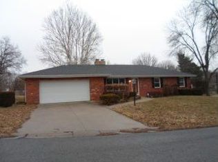 1211 Tamara Dr, Saint Joseph, MO 64506
